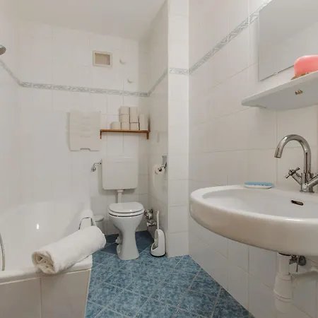 Apartment Unser Glueck In Den Bergen By Interhome